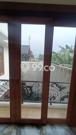 Siap Huni Rumah Mewah 7 Kamar di Serpong Dekat ke Mana Pun Siap Huni Rumah Mewah 7 Kamar di Serpong Dekat ke Mana Pun
