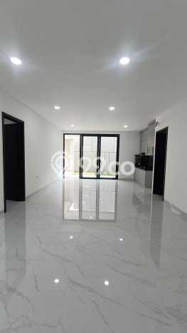 Rumah Eksklusif Siap Huni LT 250m2 di Serpong, Tangerang Selatan Rumah Eksklusif Siap Huni LT 250m2 di Serpong, Tangerang Selatan