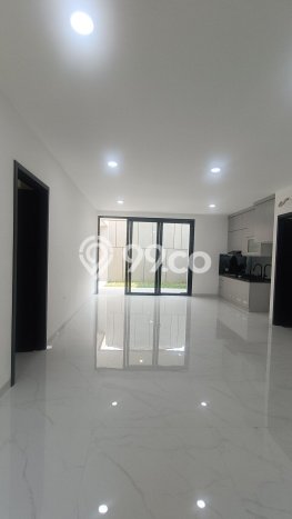 Rumah Eksklusif Siap Huni LT 250m2 di Serpong, Tangerang Selatan Rumah Eksklusif Siap Huni LT 250m2 di Serpong, Tangerang Selatan