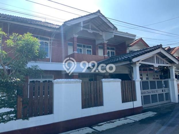 Rumah Luxury Modern Siap Huni di Buah Batu Bandung Rumah Luxury Modern Siap Huni di Buah Batu Bandung