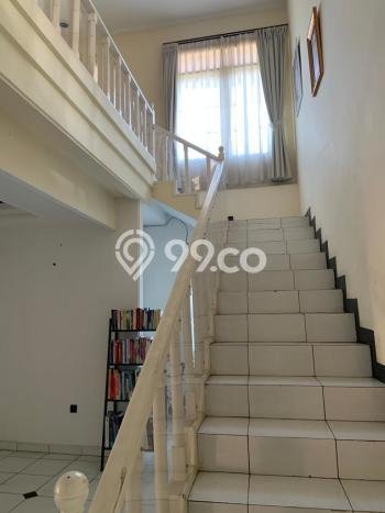 Rumah Luxury Modern Siap Huni di Buah Batu Bandung Rumah Luxury Modern Siap Huni di Buah Batu Bandung