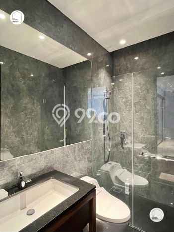 Hunian Apartemen High-Class untuk Dijual di Jakarta Selatan dengan 2 BR & 2 Kamar Mandi Hunian Apartemen High-Class untuk Dijual di Jakarta Selatan dengan 2 BR & 2 Kamar Mandi