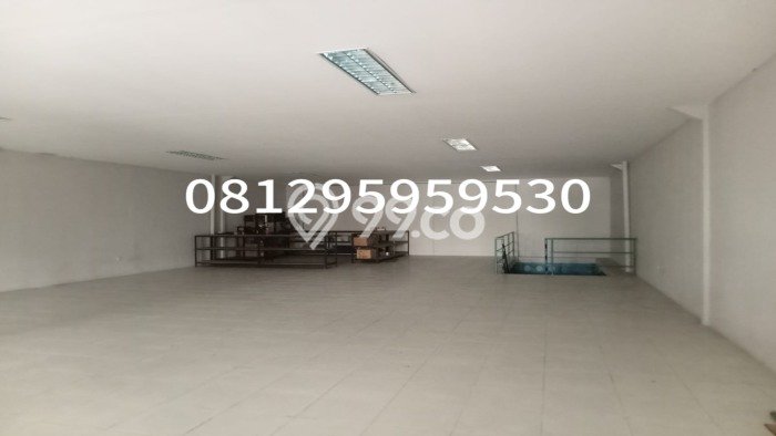 Gudang di , Luas 500m2m², Kawasan Komersial Gudang di , Luas 500m2m², Kawasan Komersial