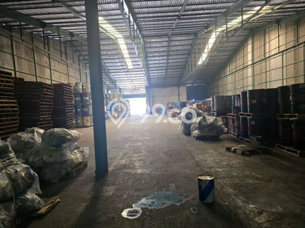 Unit Gudang Disewakan di Jatake di Area Ramai & Strategis Unit Gudang Disewakan di Jatake di Area Ramai & Strategis