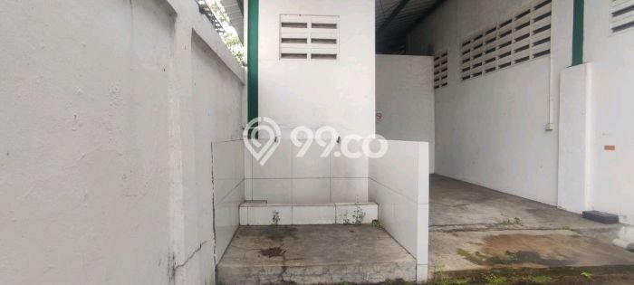 Gudang Disewa di Tangerang dengan LB 2370m2 Area Komersial Ramai Gudang Disewa di Tangerang dengan LB 2370m2 Area Komersial Ramai
