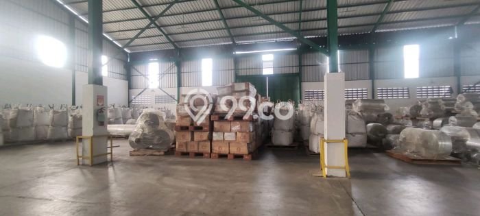 Gudang Disewa di Tangerang dengan LB 2370m2 Area Komersial Ramai Gudang Disewa di Tangerang dengan LB 2370m2 Area Komersial Ramai