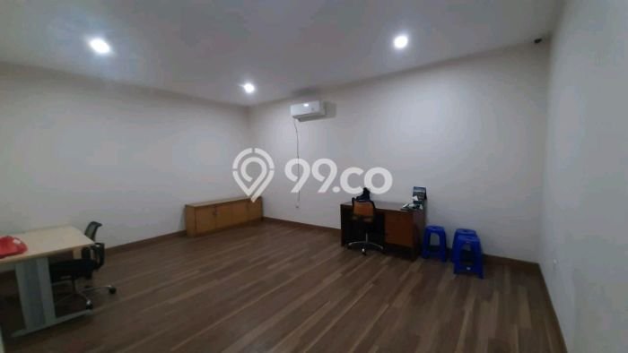 Unit Gudang Disewa Lokasi Cikupa, Tangerang Spesifikasi Luas Bangunan 2167m2 Unit Gudang Disewa Lokasi Cikupa, Tangerang Spesifikasi Luas Bangunan 2167m2