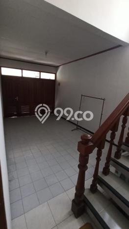 HARGA TERBAIK! Rumah di Waru, 4 KM, Lingkungan Asri, Luas 200m2m² Bangunan 200m2m² HARGA TERBAIK! Rumah di Waru, 4 KM, Lingkungan Asri, Luas 200m2m² Bangunan 200m2m²