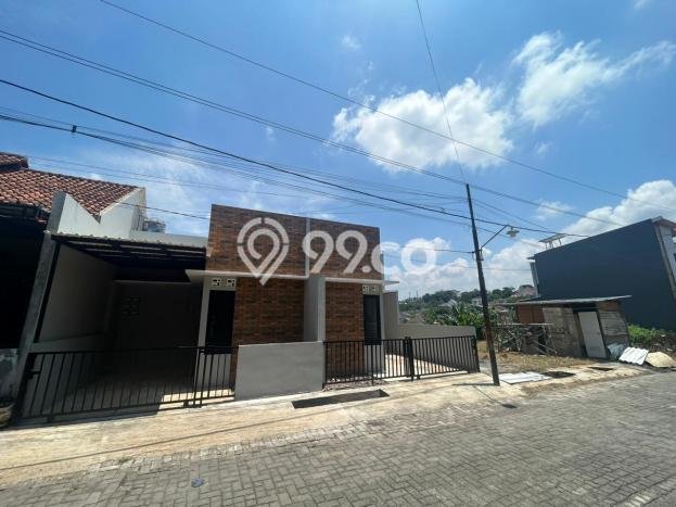 Dijual Rumah Siap Huni di Banyumanik Semarang Harga Rp.395 Juta LT 62m2 Dijual Rumah Siap Huni di Banyumanik Semarang Harga Rp.395 Juta LT 62m2