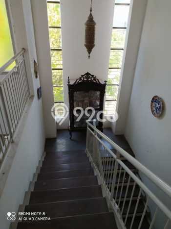 Rumah 6 Kamar Dekat Tempat Strategis di Mulyorejo, Surabaya Rumah 6 Kamar Dekat Tempat Strategis di Mulyorejo, Surabaya
