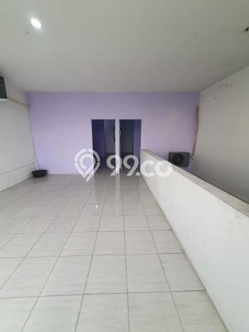 Gudang Kawasan Komersial di Cerme, Luas 180m2m², Mainroad Gudang Kawasan Komersial di Cerme, Luas 180m2m², Mainroad