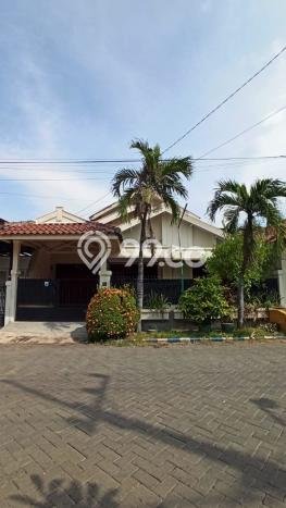 HARGA TERBAIK! Rumah di Waru, 4 KM, Lingkungan Asri, Luas 200m2m² Bangunan 200m2m² HARGA TERBAIK! Rumah di Waru, 4 KM, Lingkungan Asri, Luas 200m2m² Bangunan 200m2m²