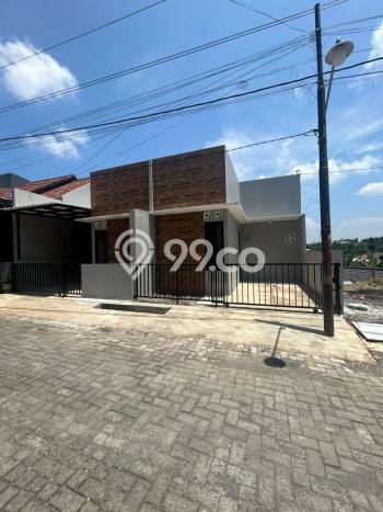 Dijual Rumah Siap Huni di Banyumanik Semarang Harga Rp.395 Juta LT 62m2 Dijual Rumah Siap Huni di Banyumanik Semarang Harga Rp.395 Juta LT 62m2