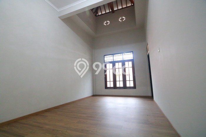 For Sale Rumah 4 Kamar Lokasi Strategis Nyaman dan Strategis di Laweyan For Sale Rumah 4 Kamar Lokasi Strategis Nyaman dan Strategis di Laweyan