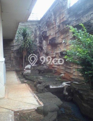 Rumah Mewah LB 600m2 Siap Huni Desain Elegan di Raffles Hills, Jakarta Timur Rumah Mewah LB 600m2 Siap Huni Desain Elegan di Raffles Hills, Jakarta Timur