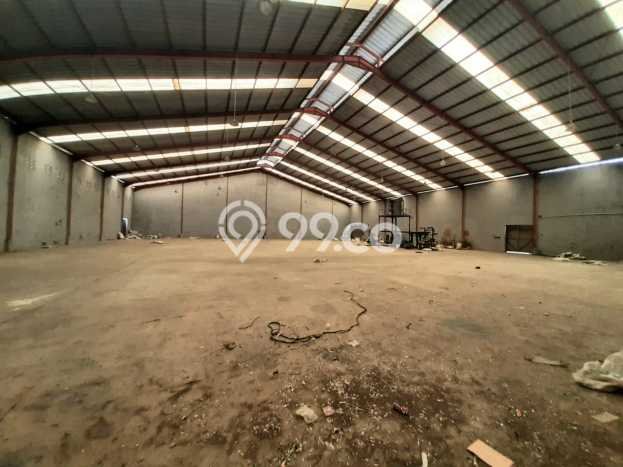 Unit Gudang Disewakan di Bandung Kota di Area Ramai & Strategis Unit Gudang Disewakan di Bandung Kota di Area Ramai & Strategis