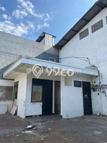 Unit Gudang Disewakan di Caringin di Area Ramai & Strategis Unit Gudang Disewakan di Caringin di Area Ramai & Strategis