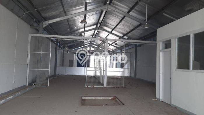 Gudang untuk Disewa di Pusat Bandung Luas Bangunan 1000m2 Gudang untuk Disewa di Pusat Bandung Luas Bangunan 1000m2