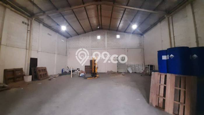 Unit Gudang Tersedia di Holis Cigondewah Spesifikasi LB 250m2 Unit Gudang Tersedia di Holis Cigondewah Spesifikasi LB 250m2