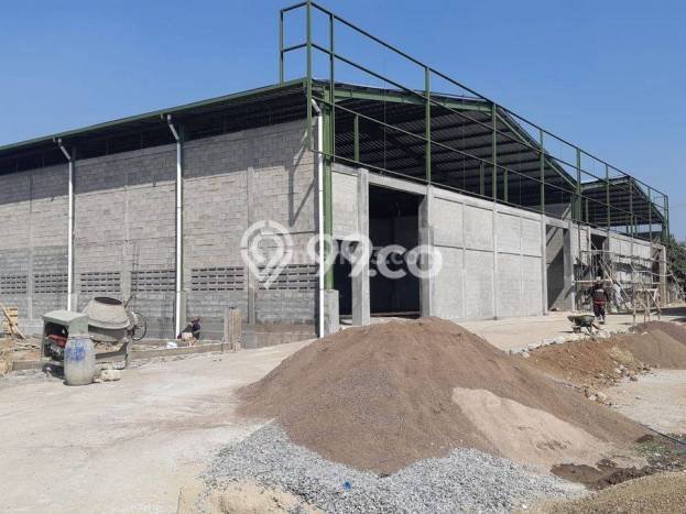 Disewakan Gudang di Kawasan Ramai Kopo Luas 864m2 Disewakan Gudang di Kawasan Ramai Kopo Luas 864m2