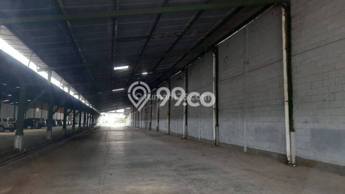 Gudang Disewa di Bandung dengan LB 2500m2 Area Komersial Ramai Gudang Disewa di Bandung dengan LB 2500m2 Area Komersial Ramai