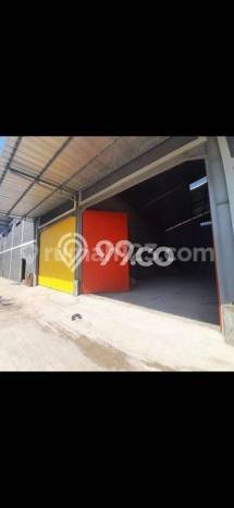 Disewakan Gudang di Kawasan Ramai Kopo Luas 300m2 Disewakan Gudang di Kawasan Ramai Kopo Luas 300m2