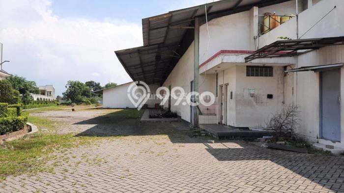 Unit Gudang Disewa Lokasi Rancaekek, Bandung Spesifikasi Luas Bangunan 2500m2 Unit Gudang Disewa Lokasi Rancaekek, Bandung Spesifikasi Luas Bangunan 2500m2