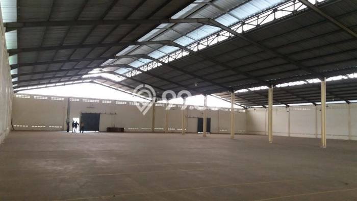 FOR RENT! Gudang di Soekarno Hatta Cocok untuk Bisnis 2600m2 FOR RENT! Gudang di Soekarno Hatta Cocok untuk Bisnis 2600m2