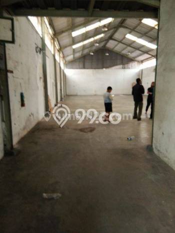 Unit Gudang Disewakan di Cijerah di Area Ramai & Strategis Unit Gudang Disewakan di Cijerah di Area Ramai & Strategis