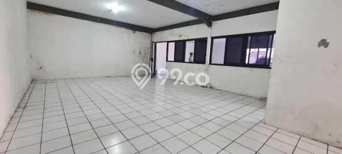 Gudang Disewa di Bandung dengan LB 2700m2 Area Komersial Ramai Gudang Disewa di Bandung dengan LB 2700m2 Area Komersial Ramai