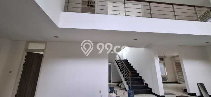 Ruko Bagus Dijual LB 500m2 Lokasi Strategis Bandung Area Cocok untuk Berbisnis Ruko Bagus Dijual LB 500m2 Lokasi Strategis Bandung Area Cocok untuk Berbisnis