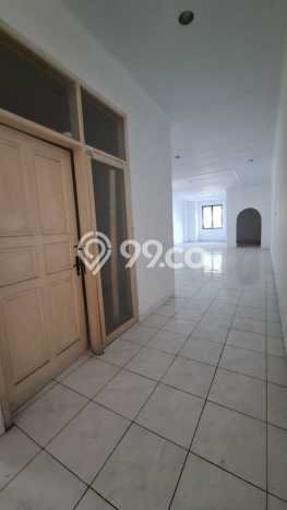 Disewakan Ruko di Lengkong Bandung LT 175m2, LB 375m2 Disewakan Ruko di Lengkong Bandung LT 175m2, LB 375m2