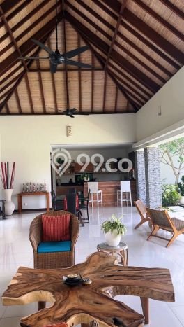 Dijual Rumah Luas Elegan Dengan View Cantik di Canggu, Badung Dijual Rumah Luas Elegan Dengan View Cantik di Canggu, Badung