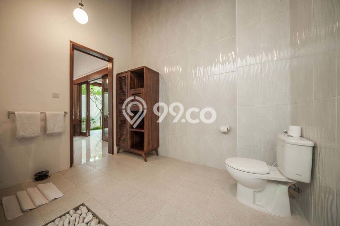 Hunian Asri 1 KT di Seminyak, Badung - Luas Tanah 193m² Hunian Asri 1 KT di Seminyak, Badung - Luas Tanah 193m²