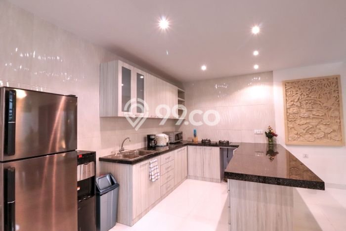 Hunian Asri 1 KT di Seminyak, Badung - Luas Tanah 193m² Hunian Asri 1 KT di Seminyak, Badung - Luas Tanah 193m²