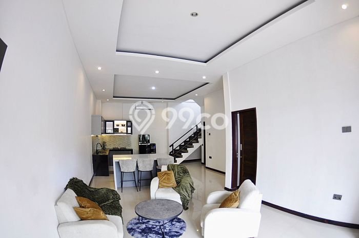 Rumah kawasan Tibubeneng, 2 KM, Area Elite, Luas 200m² Bangunan 160m² Rumah kawasan Tibubeneng, 2 KM, Area Elite, Luas 200m² Bangunan 160m²