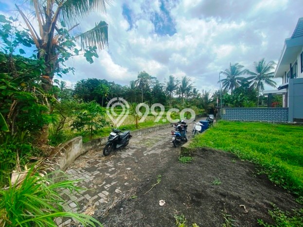 Tanah Kawasan Bukian, Luas 3300m², Area Strategis, Cocok untuk Properti Tanah Kawasan Bukian, Luas 3300m², Area Strategis, Cocok untuk Properti