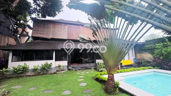 Disewakan! Rumah 3 Kamar Tidur &
3 Kamar Mandi di Legian, Badung Disewakan! Rumah 3 Kamar Tidur &
3 Kamar Mandi di Legian, Badung
