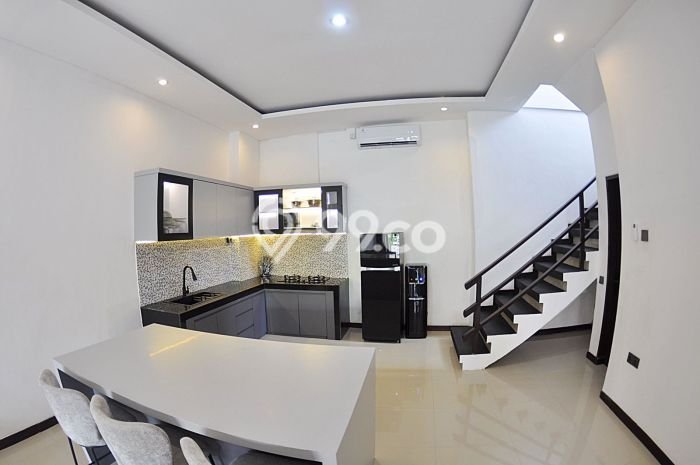Rumah kawasan Tibubeneng, 2 KM, Area Elite, Luas 200m² Bangunan 160m² Rumah kawasan Tibubeneng, 2 KM, Area Elite, Luas 200m² Bangunan 160m²
