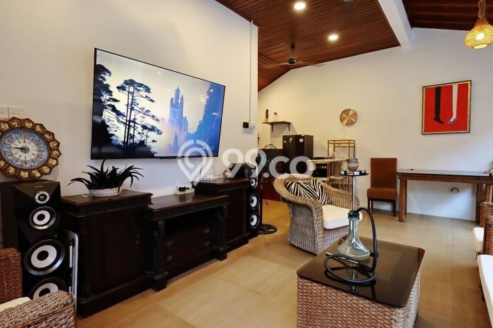 Rumah kawasan Canggu, 2 KT, Lingkungan Elite, LT 250m² LB 250m² Rumah kawasan Canggu, 2 KT, Lingkungan Elite, LT 250m² LB 250m²