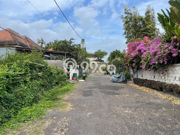 Tanah Dijual Area Strategis di Pering Gianyar 375m2 Tanah Dijual Area Strategis di Pering Gianyar 375m2