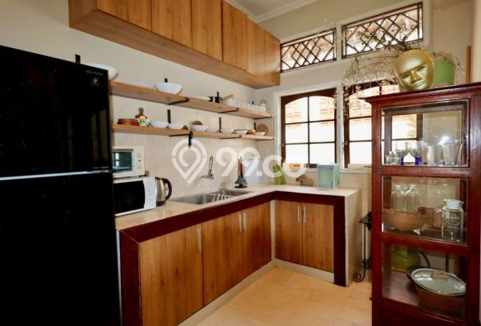 Rumah kawasan Tibubeneng, 3 KM, View Indah, LT 250m² Bangunan 250m² Rumah kawasan Tibubeneng, 3 KM, View Indah, LT 250m² Bangunan 250m²