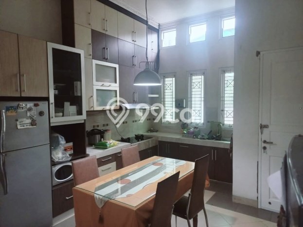 Hunian Mewah LB 250m2 Siap Huni Desain Elegan di Citra Grand, Jakarta Timur Hunian Mewah LB 250m2 Siap Huni Desain Elegan di Citra Grand, Jakarta Timur