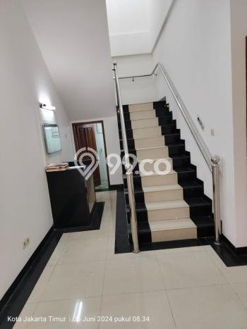Dijual Rumah Premium dengan Fasilitas Sekitar Komplit di Ciracas, Jakarta Timur Dijual Rumah Premium dengan Fasilitas Sekitar Komplit di Ciracas, Jakarta Timur