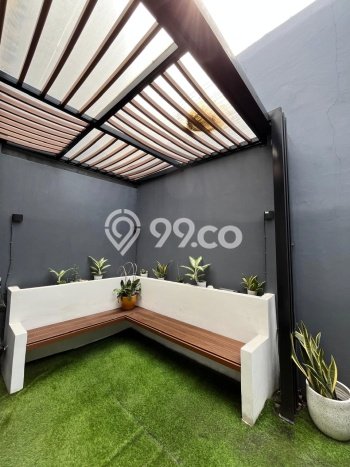 Rumah Elit LB 150m2 Siap Pakai Desain Elegan di Citra Grand, Jakarta Timur Rumah Elit LB 150m2 Siap Pakai Desain Elegan di Citra Grand, Jakarta Timur