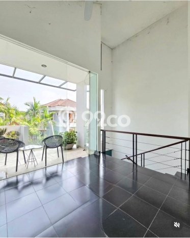 Rumah Elit Modern Tanpa Renovasi di Lebak Bulus Jakarta Selatan Rumah Elit Modern Tanpa Renovasi di Lebak Bulus Jakarta Selatan