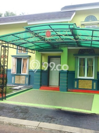 Rumah Minimalis 3 Kamar LT 221m2 di Kota Wisata Rumah Minimalis 3 Kamar LT 221m2 di Kota Wisata