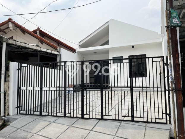 For Sale! Premium House LT 180m2 Desain Elegan di Pondok Pinang For Sale! Premium House LT 180m2 Desain Elegan di Pondok Pinang