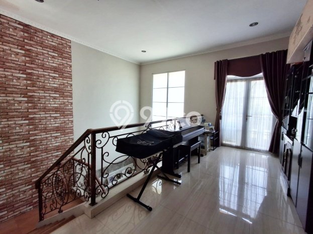 Ready to Use! Luxury House LT 170m2 Desain Elegan di Citra Grand Ready to Use! Luxury House LT 170m2 Desain Elegan di Citra Grand