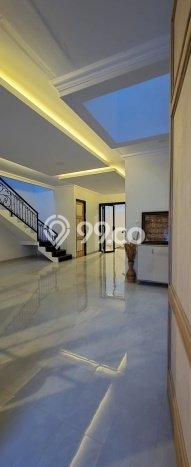 Rumah Luxury Dijual di Jakarta Timur Fasilitas Lengkap Rumah Luxury Dijual di Jakarta Timur Fasilitas Lengkap